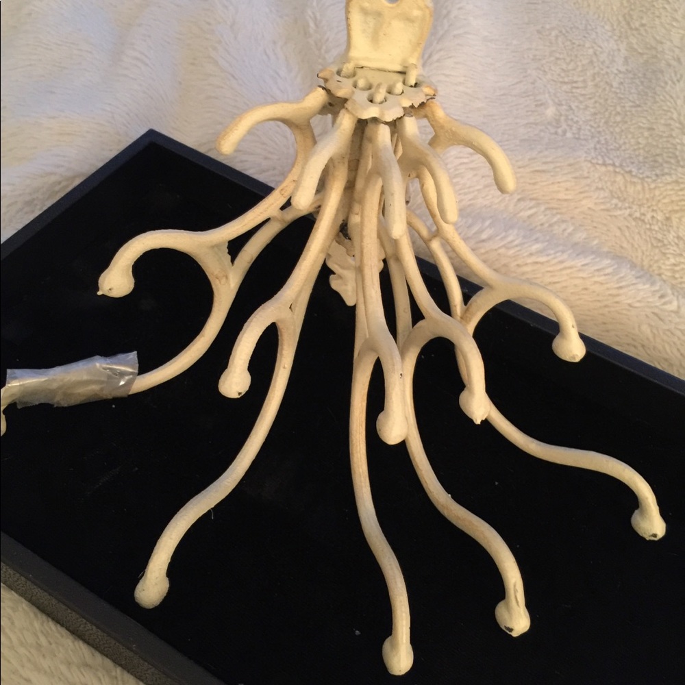 New Anthro Anthropologie Distressed Multi Hook